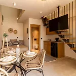 Adorno Private Only Adults & Kids 12 * Vrasná