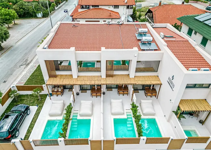 Adorno Private Only Adults & Kids 12 Vila